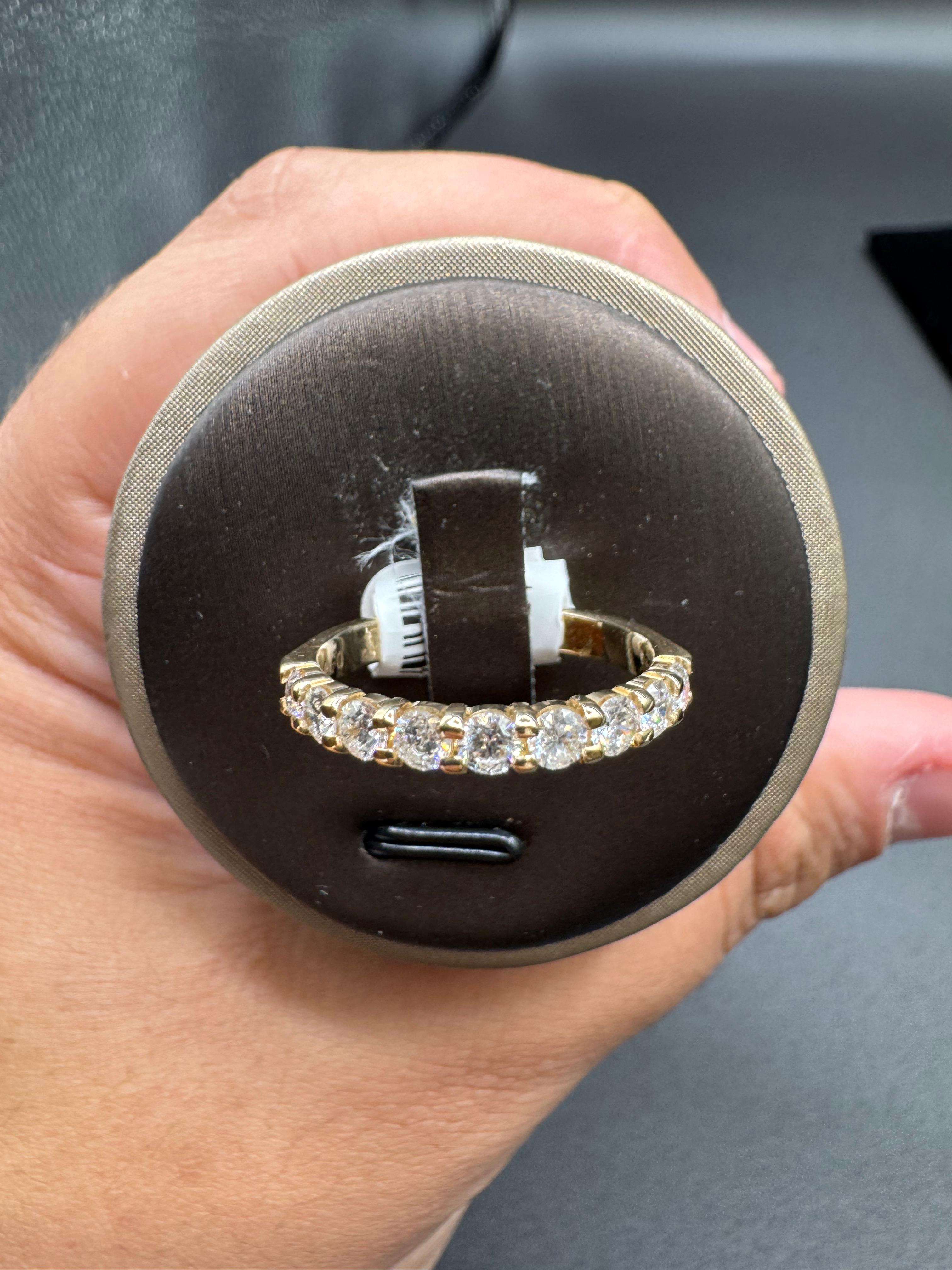 14KT Yellow Gold 0.78CT Diamond Band.