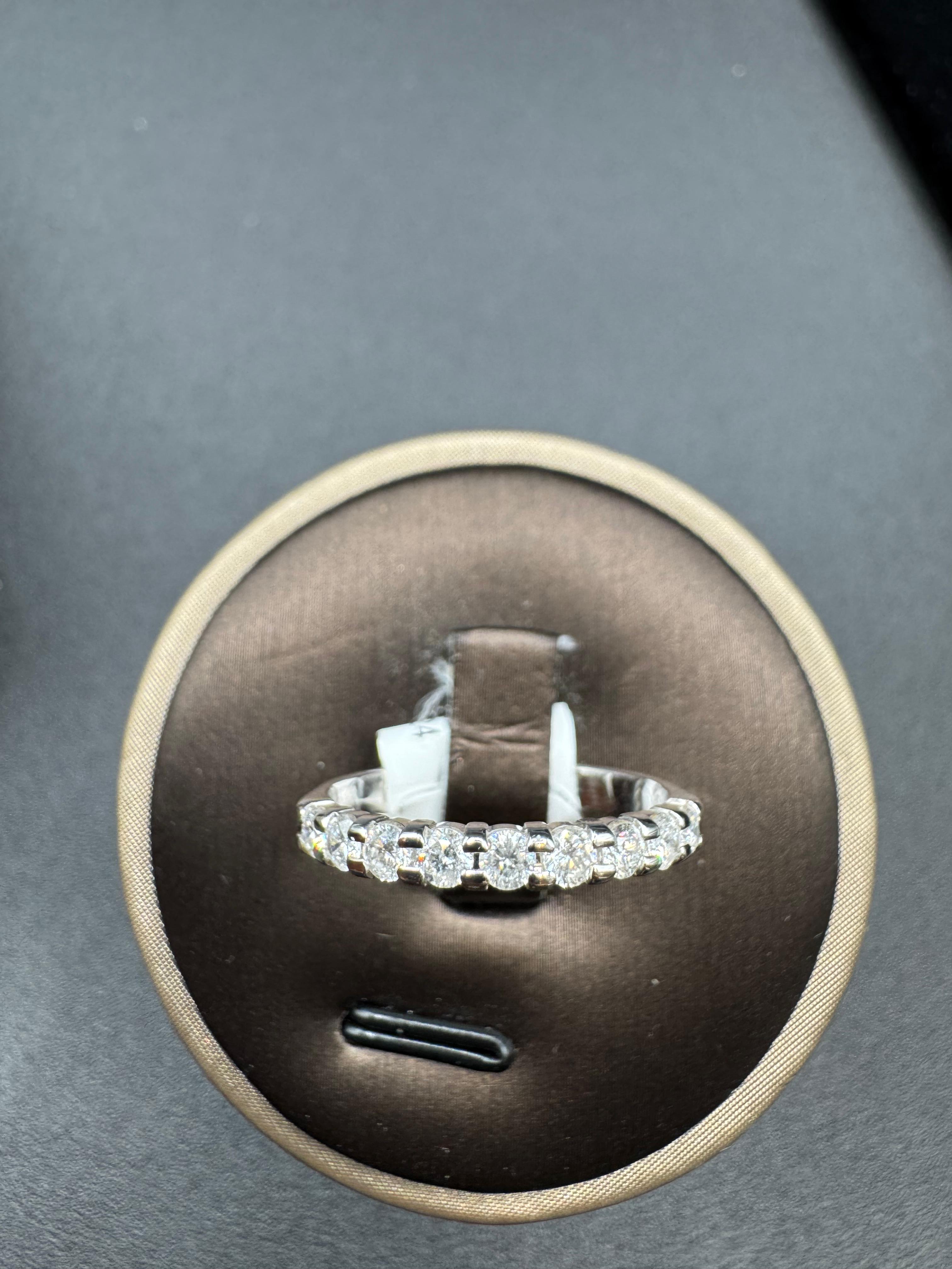 14KT White Gold 0.53CT Diamond Band.