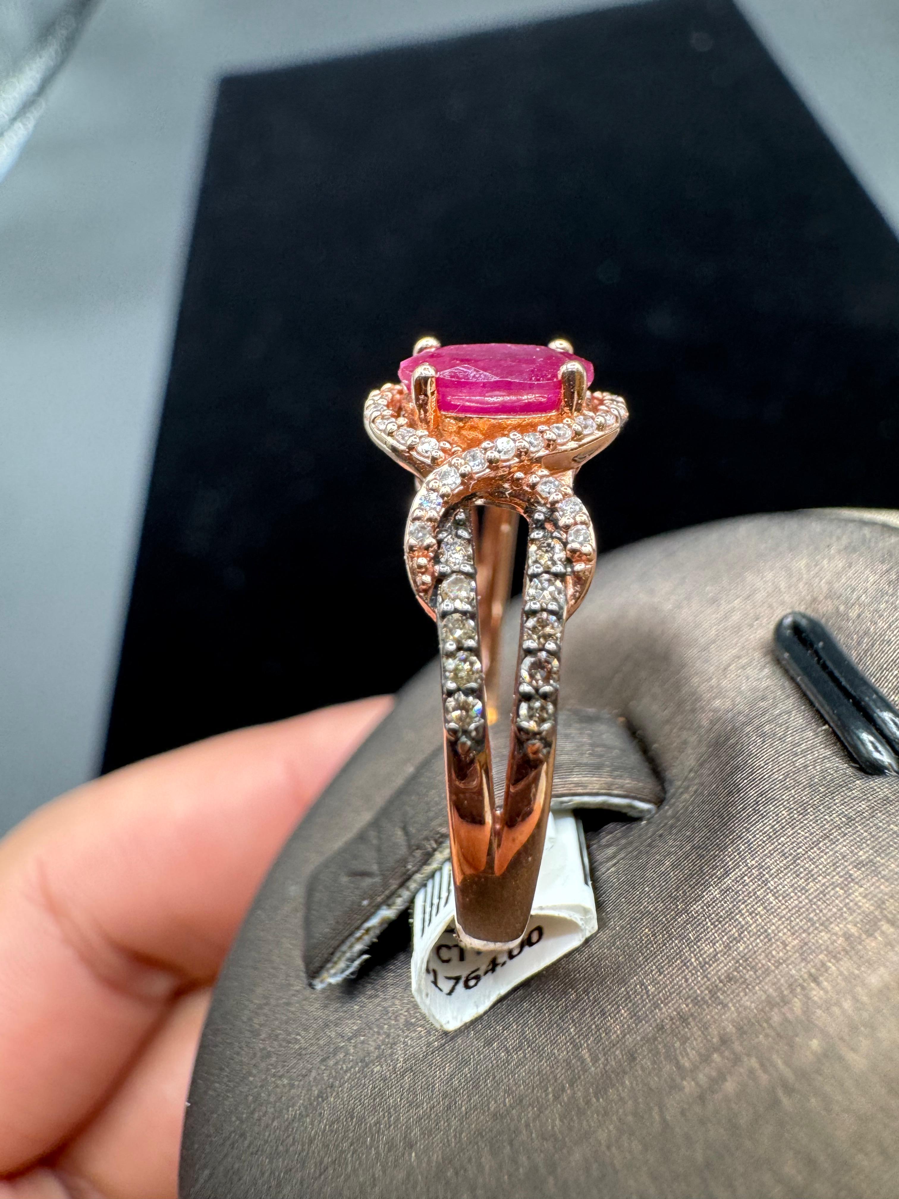 10KT Rose Gold 0.25CT Diamond & 0.50CT RUBY Ring.