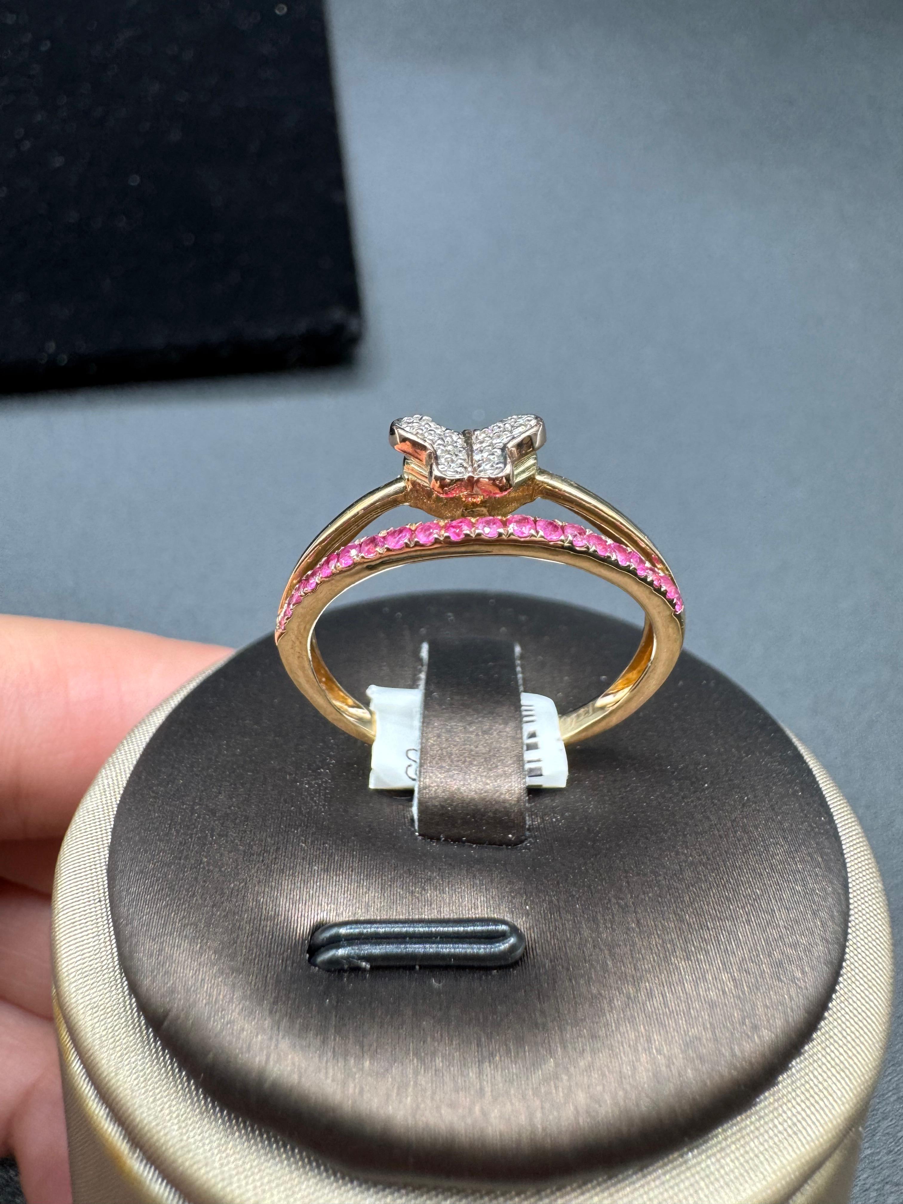 10KT Yellow Gold 0.30CT BUTTERFLY Diamond Ring.